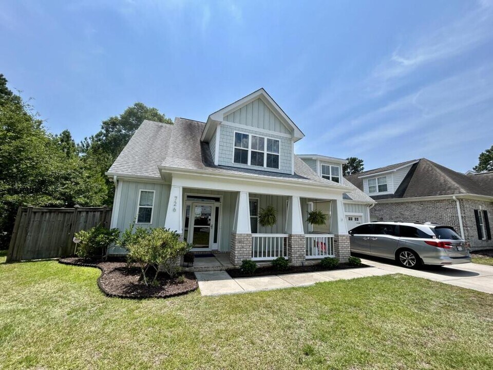 726 Quinn Dr in Wilmington, NC - Building Photo
