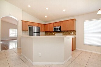9853 Portofino Dr in Orlando, FL - Building Photo - Building Photo