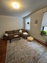 11 Stearns Rd in Brookline, MA - Building Photo - Building Photo