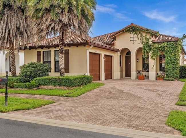 2677 NW 84th Way in Hollywood, FL - Building Photo - Building Photo