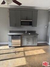 5217 Hollywood Blvd in Los Angeles, CA - Building Photo - Building Photo