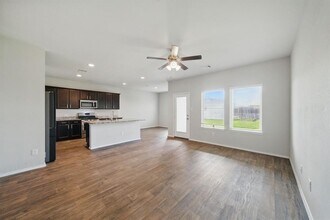 22722 Busalla Trail in Katy, TX - Building Photo - Building Photo