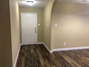 10511 Robinwood Cir in Austin, TX - Building Photo - Building Photo