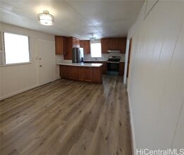 821 Olokele Ave in Honolulu, HI - Building Photo - Building Photo