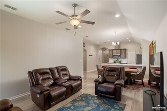 5616 Escondido Pass in McAllen, TX - Building Photo - Building Photo