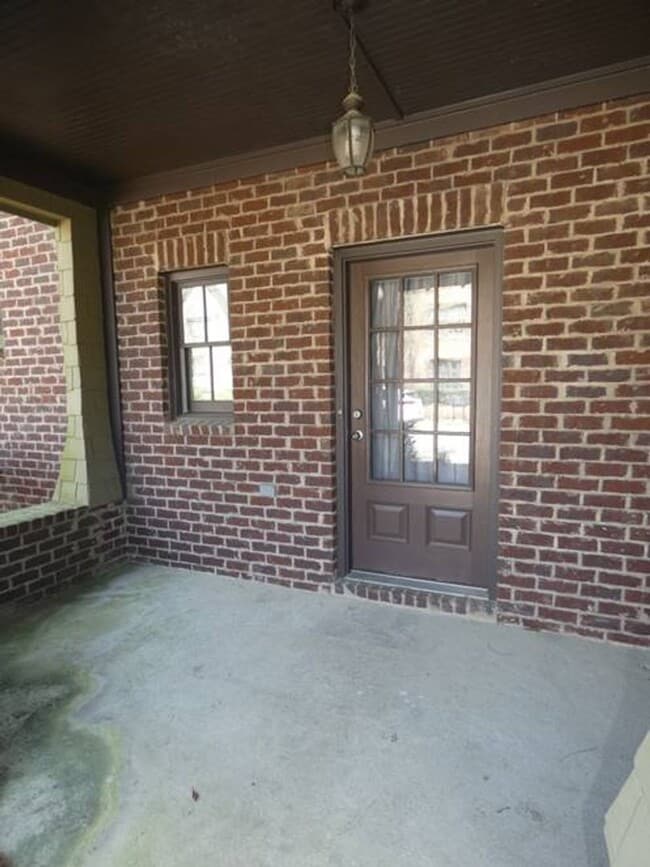 1543 Inverness Cove Ln in Birmingham, AL - Building Photo - Building Photo