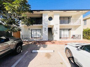 125 S Palmway, Unit 3 in Lake Worth Beach, FL - Foto de edificio - Building Photo