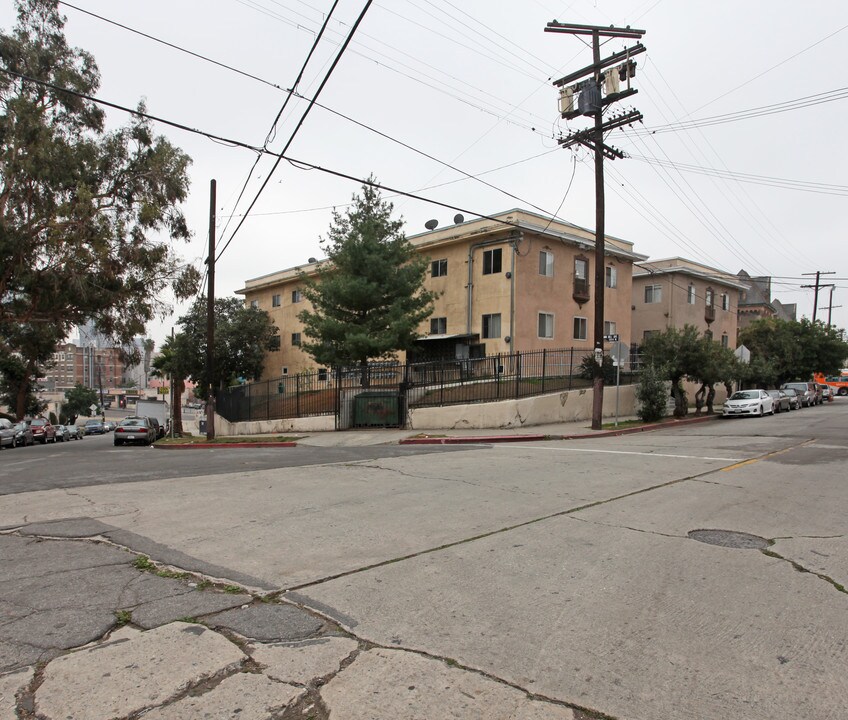 &quot;Loma Lake Apartments&quot;- Loma Lak... in Los Angeles, CA - Building Photo