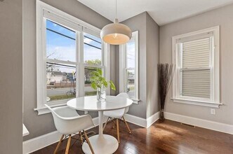 26 Dana St, Unit 1 in Somerville, MA - Building Photo - Building Photo