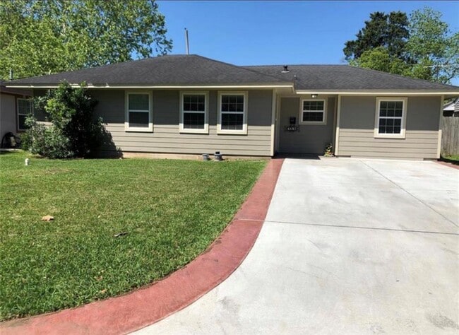 property at 2208 View St