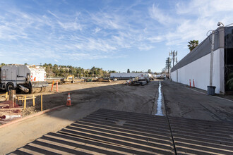 The Q Desoto in Woodland Hills, CA - Building Photo - Building Photo