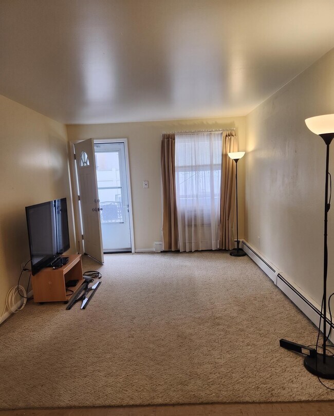 119 Oakland Ave in Jersey City, NJ - Building Photo - Building Photo