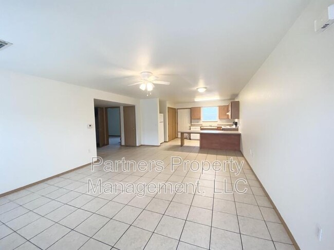 860 S Curtis Ave in Fayetteville, AR - Building Photo - Building Photo