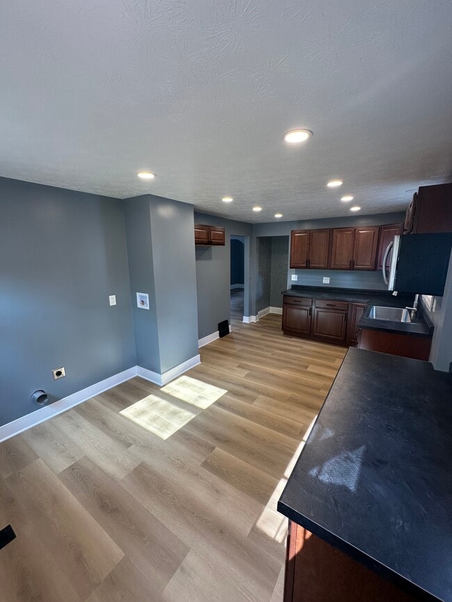 11513 Saint Mark Ave in Cleveland, OH - Building Photo - Building Photo