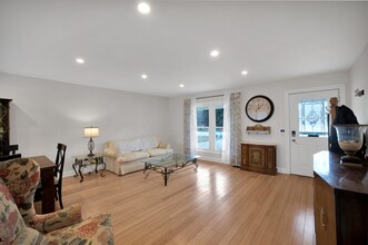 16284 W Pauline Ave in Prairie View, IL - Building Photo - Building Photo