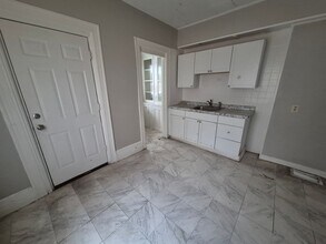 1107-1109-1109 S Clinton Ave in Rochester, NY - Building Photo - Building Photo