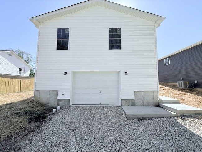 539 E Vine St in Sullivan, MO - Building Photo - Building Photo