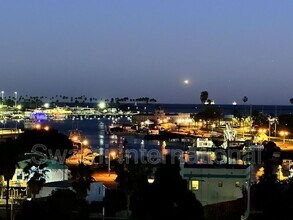 1131 S Beacon St in Los Angeles, CA - Building Photo - Building Photo