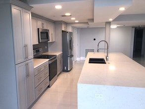 3400 S Ocean Blvd-Unit -1eii in Palm Beach, FL - Building Photo - Building Photo