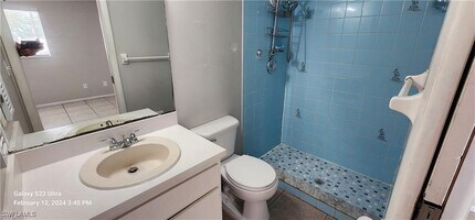 1304 NE 9th St in Cape Coral, FL - Building Photo - Building Photo