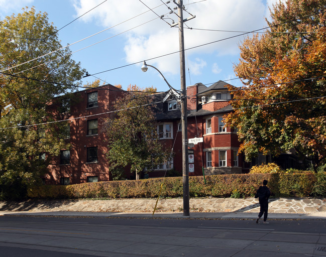 12 Maynard Ave in Toronto, ON - Building Photo - Building Photo