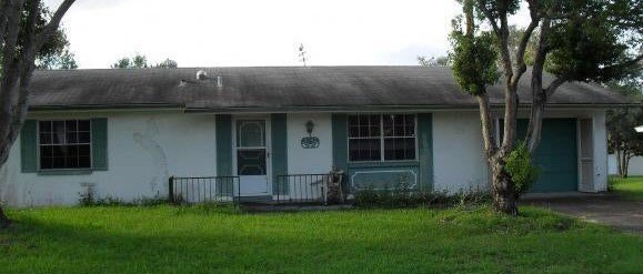 5143 Wellington Rd in Spring Hill, FL - Building Photo