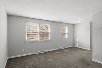 4411 Falls Bridge Dr in Baltimore, MD - Building Photo - Building Photo