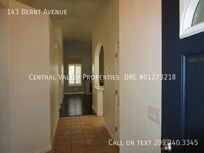143 Bernt Ave in Manteca, CA - Building Photo - Building Photo