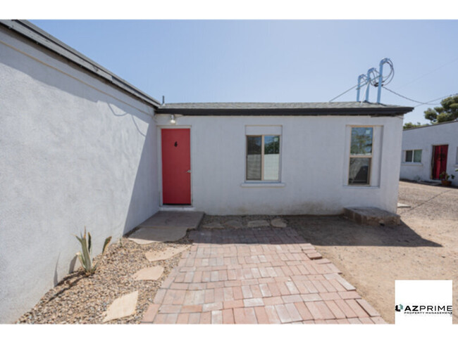 2537 E Willetta St in Phoenix, AZ - Building Photo - Building Photo