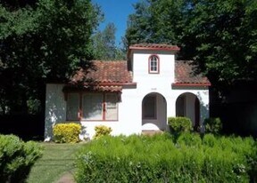 340 A St in Davis, CA - Building Photo