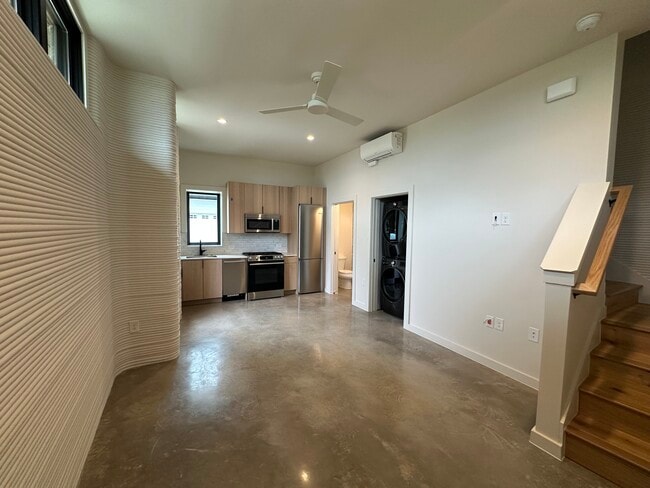 3500 Tom Miller St in Austin, TX - Foto de edificio - Building Photo