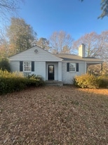 208 Crestfield Rd in Greenville, SC - Building Photo