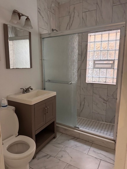 7337 N Honore St in Chicago, IL - Building Photo - Building Photo