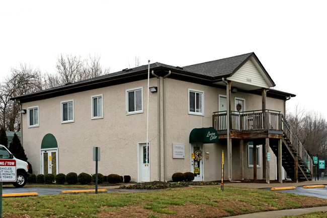 Meadows at Green Tree in Clarksville, IN - Foto de edificio - Building Photo