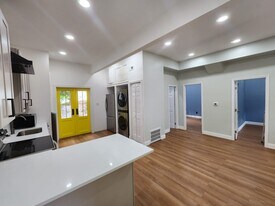 1000 Longley Ave NW, Unit B in Atlanta, GA - Building Photo