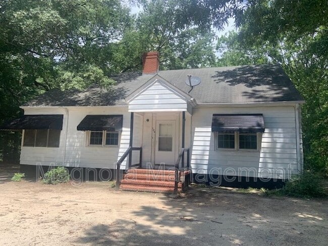 property at 106 Snipes St