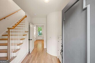 689 Fraser St SE in Atlanta, GA - Building Photo - Building Photo