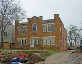 Arcadia in Tulsa, OK - Foto de edificio - Building Photo