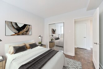 103 Avenue Rd in Toronto, ON - Building Photo - Building Photo
