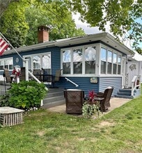 54 Hartford Ave in Old Saybrook, CT - Building Photo - Building Photo