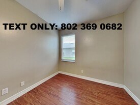 2993 61st Ave S in St. Petersburg, FL - Building Photo