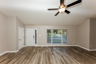 524 Legacy Park Dr in Powder Springs, GA - Building Photo - Building Photo