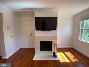527 Bashford Ln in Alexandria, VA - Building Photo - Building Photo