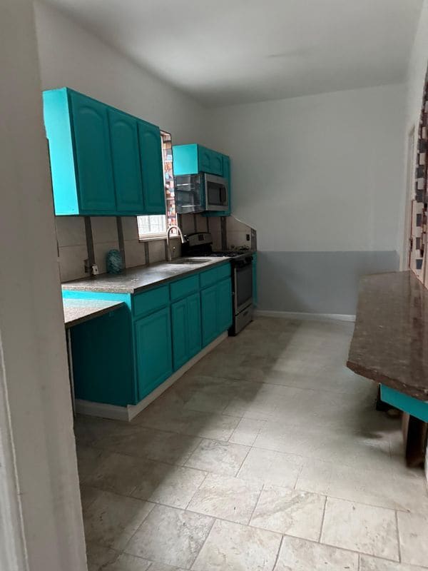 property at 138 Mt Vernon Ave