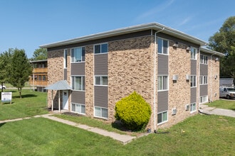 Holmes Flatz in Lansing, MI - Building Photo - Building Photo