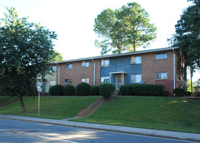 Lindview Apartments in Atlanta, GA - Foto de edificio - Building Photo