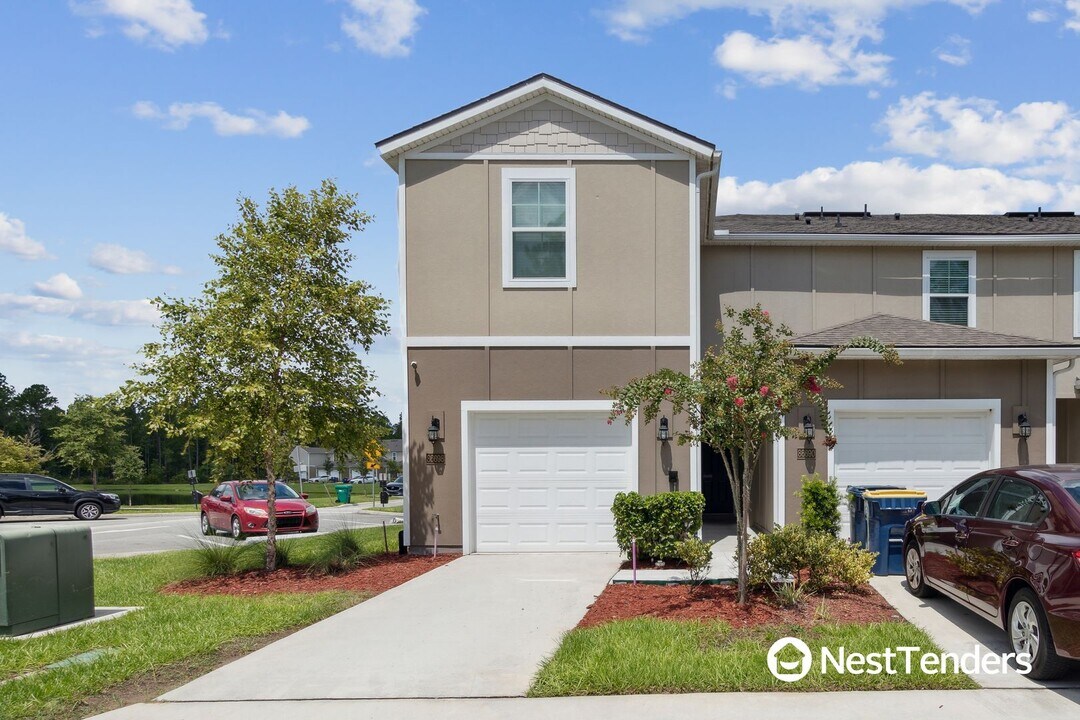 86698 Mainline Rd in Yulee, FL - Building Photo