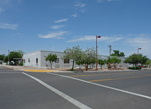 Borden Court in Tucson, AZ - Foto de edificio - Building Photo