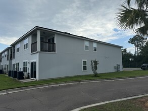 9109 Western Way in Jacksonville, FL - Building Photo - Building Photo