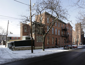 201 S 5th St in Reading, PA - Foto de edificio - Building Photo